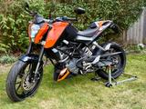 KTM Duke 125 - KTM 125
