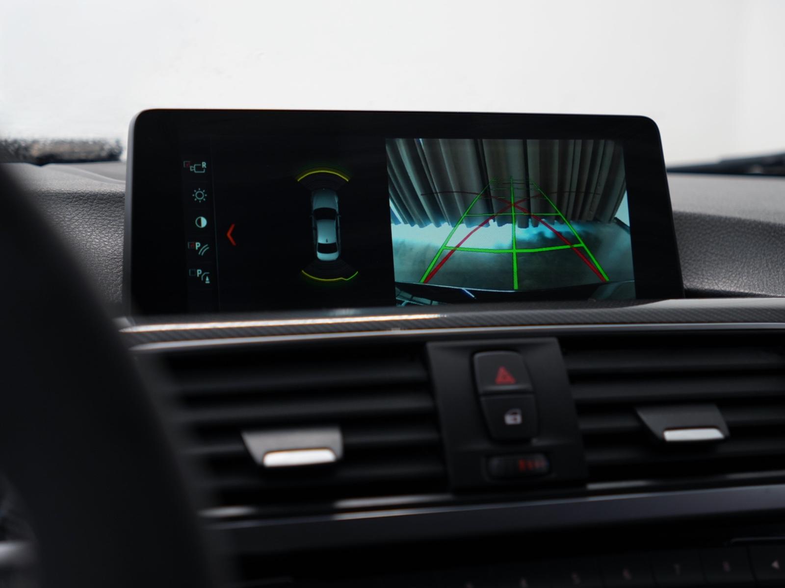BMW 330i Limousine M-Sport CARBON/R-KAM/MEMORY/LEDER