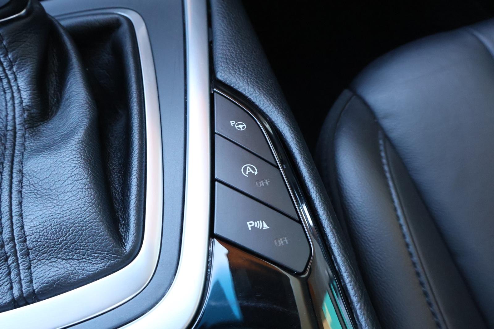 Ford Edge Titanium 4x4 LED/SHZ/NAV/TEMP