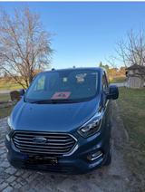 Ford Tourneo - blaue Ford Tourneo