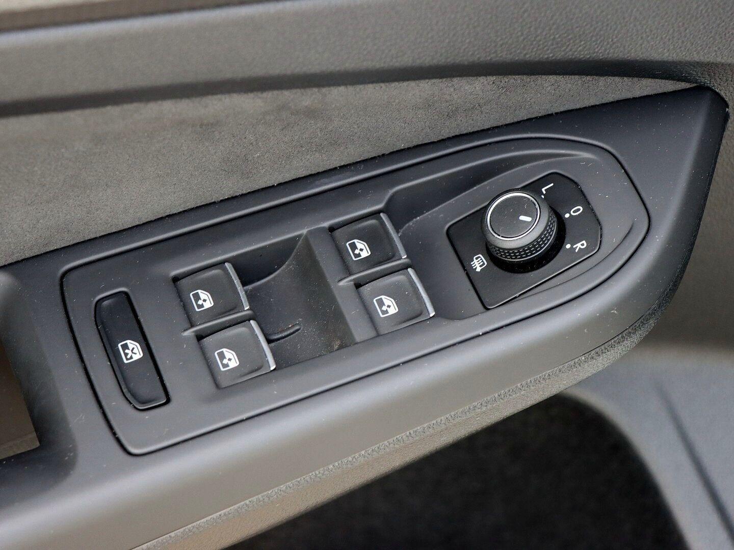 Volkswagen Golf GTI VIII 2.0 TSI OPF DSG LED/PDC/SITZHZ/RAD, миниатюра 14