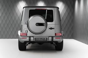 G 63 AMG 2022 MAGNO PLATIN / RED