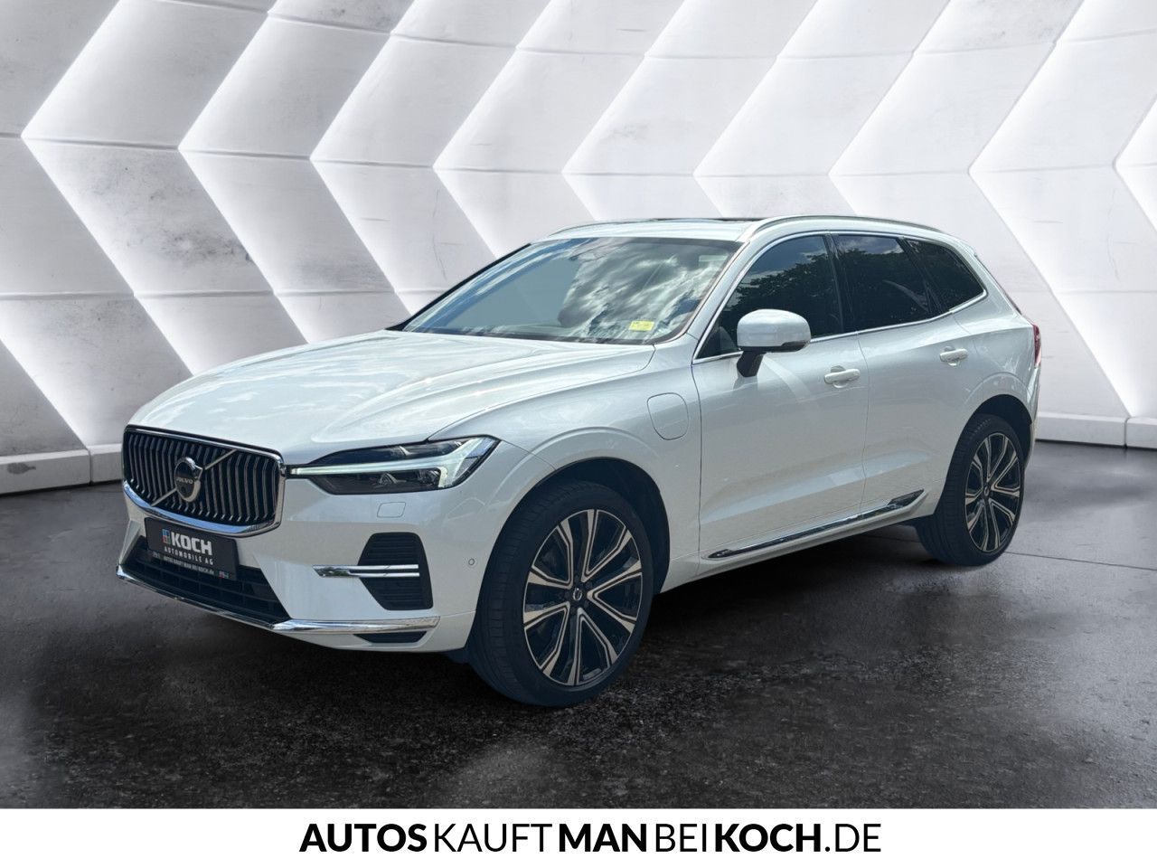 Volvo XC60 T8 Recharg.AWD PlusBright AHK PANO STHz 360 imagem 3