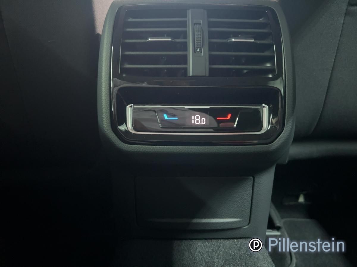 Volkswagen Passat Variant - Bild 13