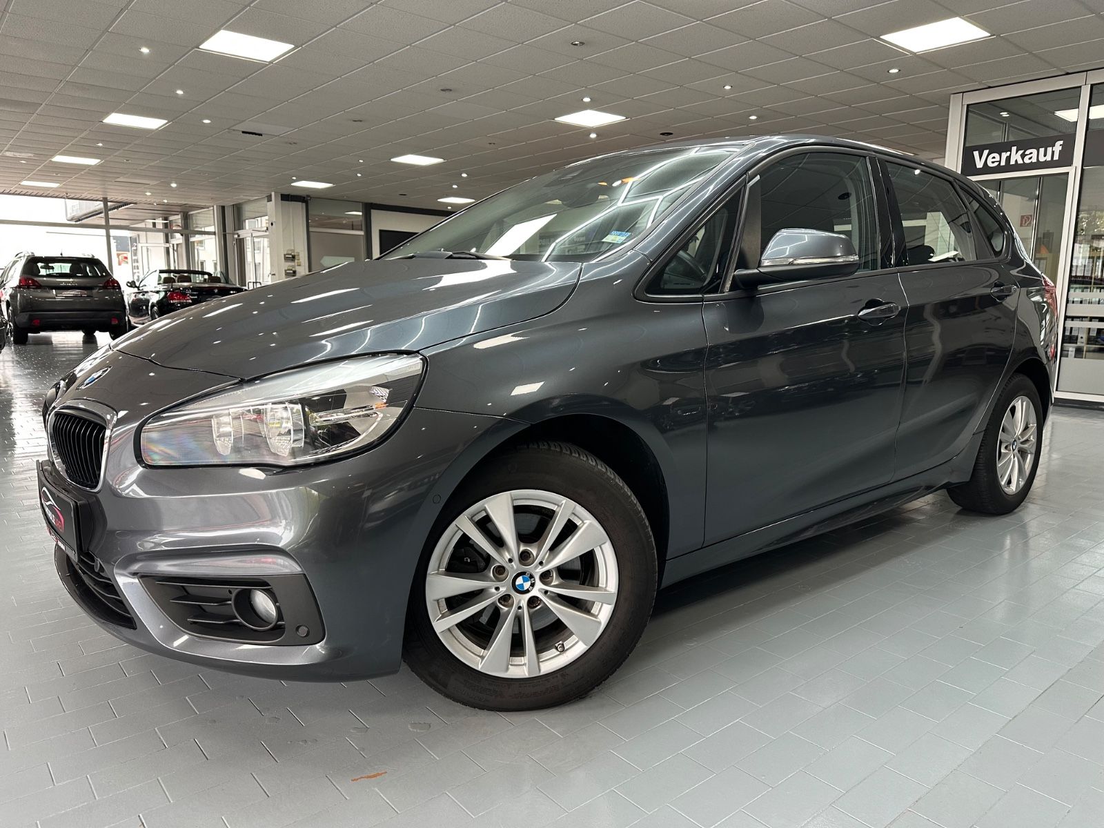 2016 BMW 216