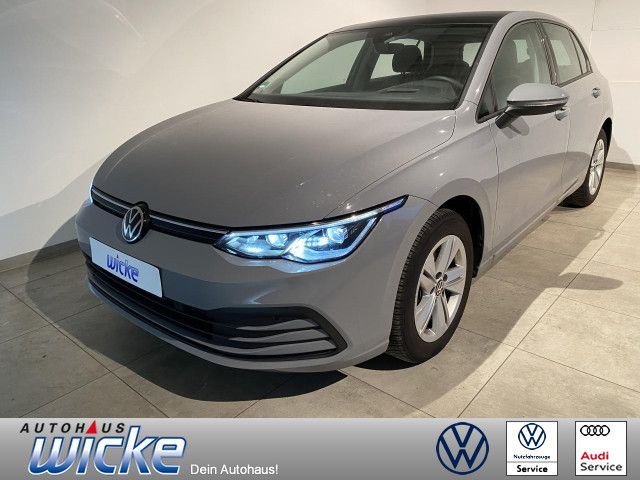 Volkswagen Golf VIII 2.0 TDI DSG Life NAVI KLIMA PDC LED