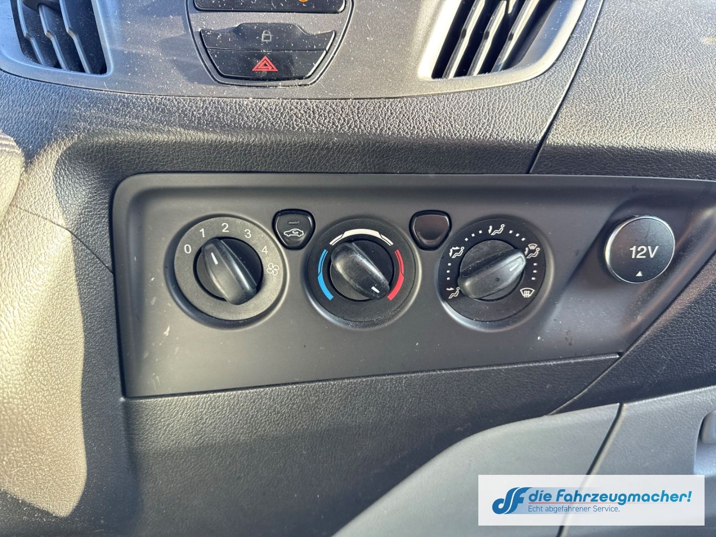 Fahrzeugabbildung Ford Transit Custom Tourneo 300 L1 *2547 *EXPORT