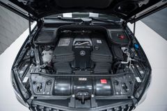 GLE 63 AMG COUPE BLACK / BLACK CARBON