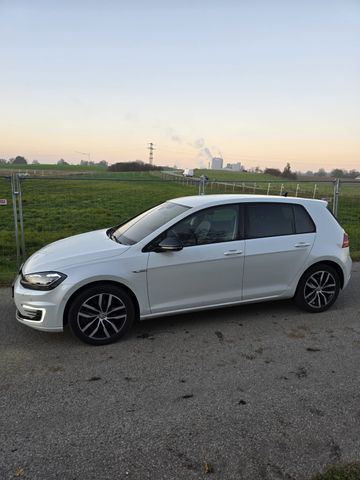 Volkswagen Golf e-Golf e-Golf