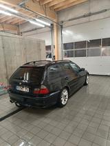 BMW E46 330i Touring TÜV - BMW 330 mit Benzin-Antrieb: Kombi, E46 330i