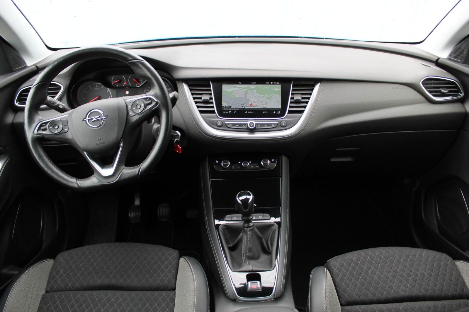 Fahrzeugabbildung Opel Grandland X 2020 Navi*Kamera*Sitzh*PDC