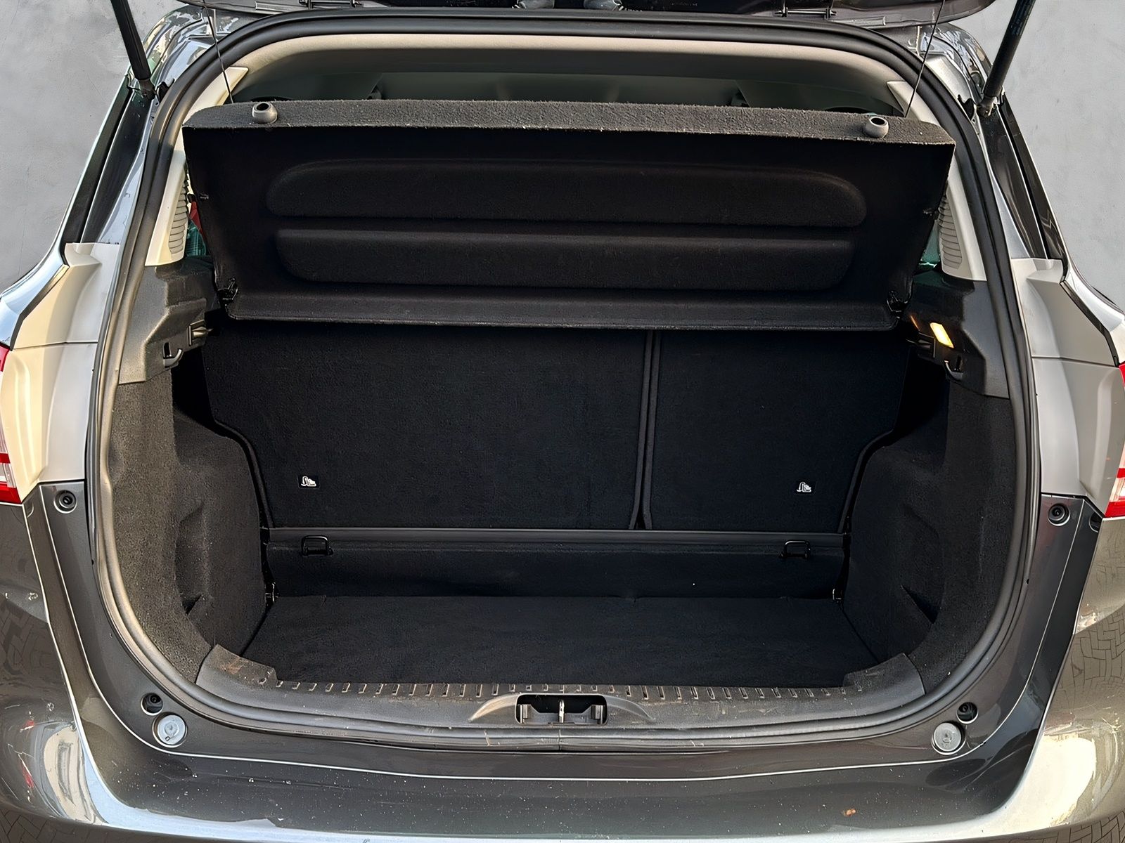 Fahrzeugabbildung Ford B-Max 1.0i Sync Edition AHK TEMPOMAT DAB WINTER