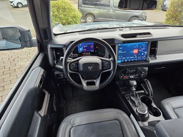 Ford Bronco - 11