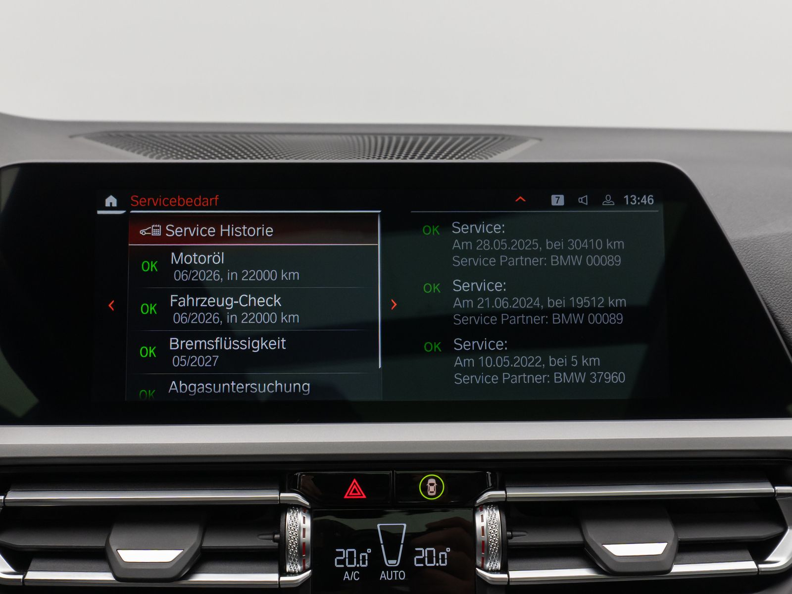 Fahrzeugabbildung BMW 318i GeschwindigReg DAB Alarm Kamera Sportsitz
