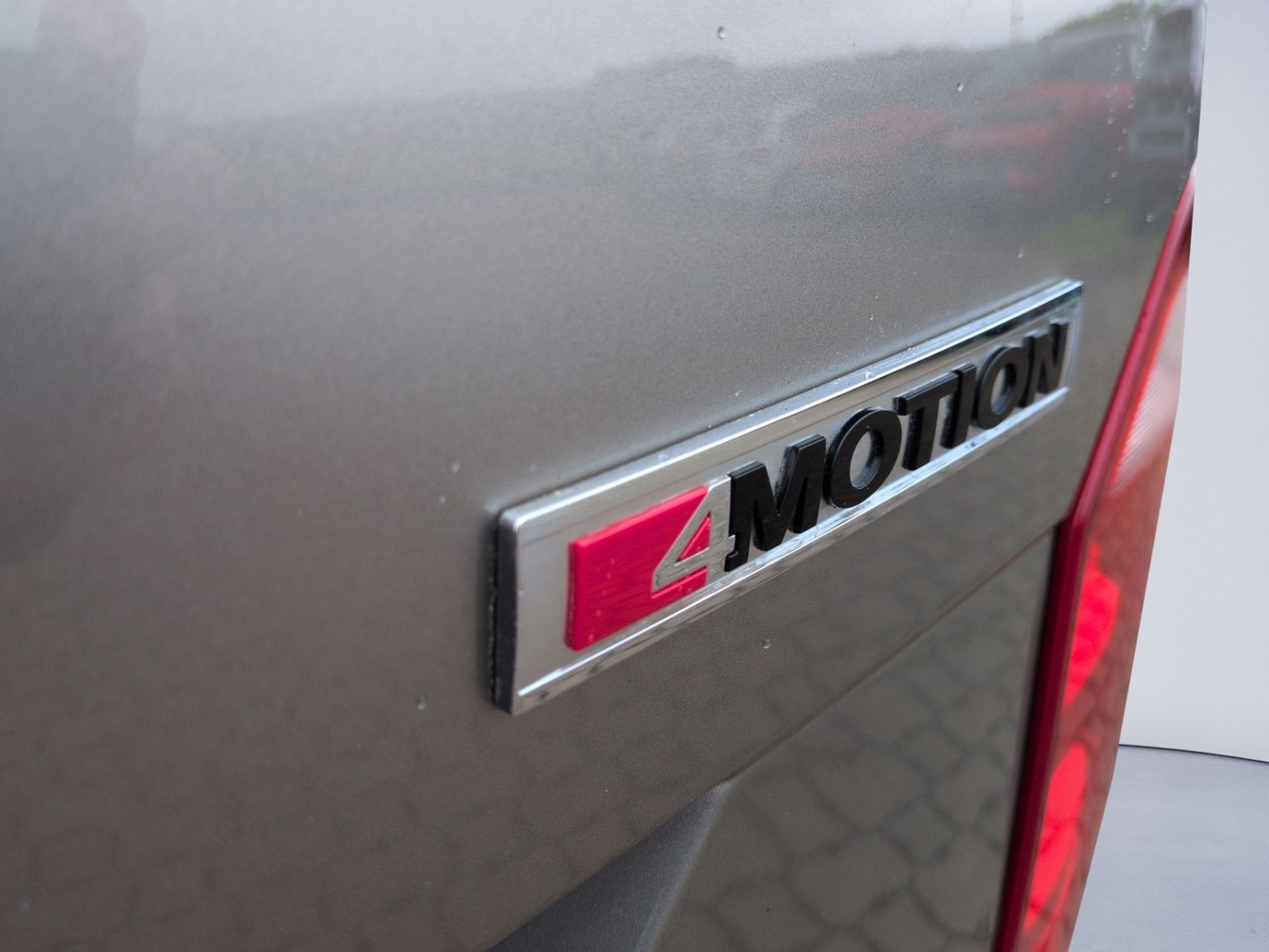T6 Multivan 2.0 TDI DSG 4M "Gen. 6" SEIKEL+AHK+