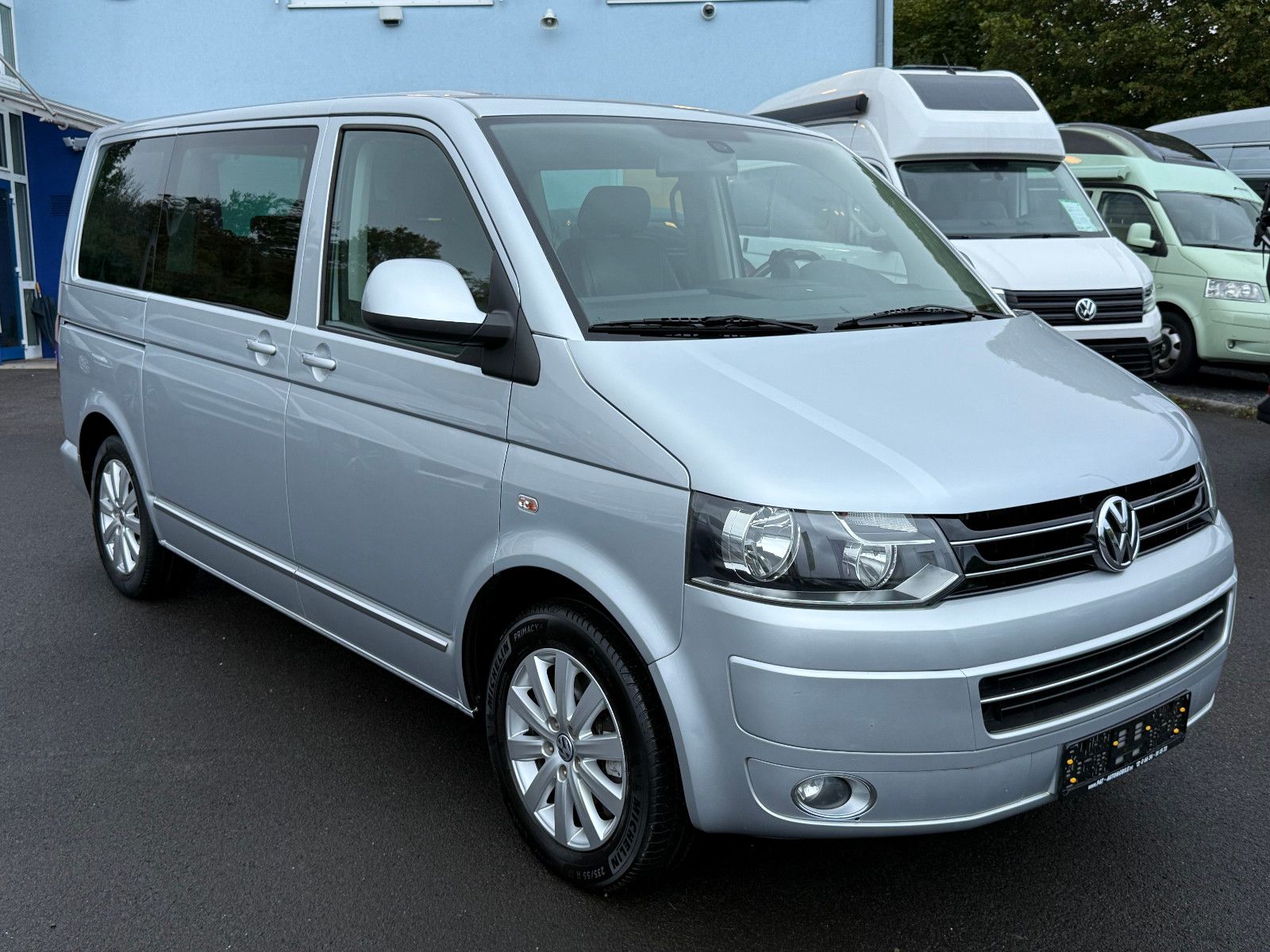 Fahrzeugabbildung Volkswagen T5 Multivan TDI DSG Highline AHK GRA Navi Kamera