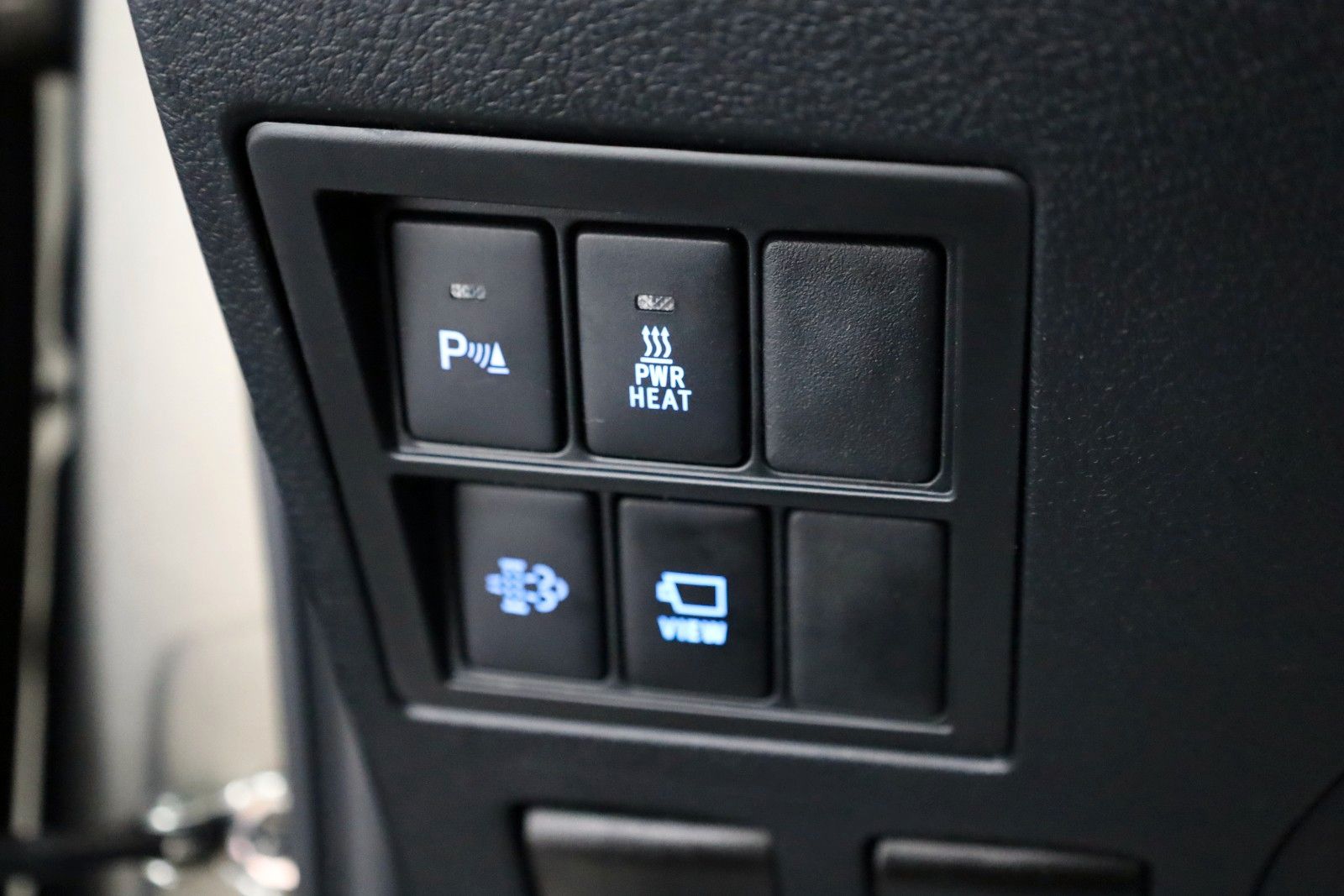 Fahrzeugabbildung Toyota Hilux 2.8 D-4D Executive, CarPlay, Kamera, Rollo