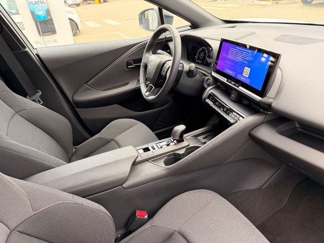 Toyota C-HR  Hybrid FWD Black&White