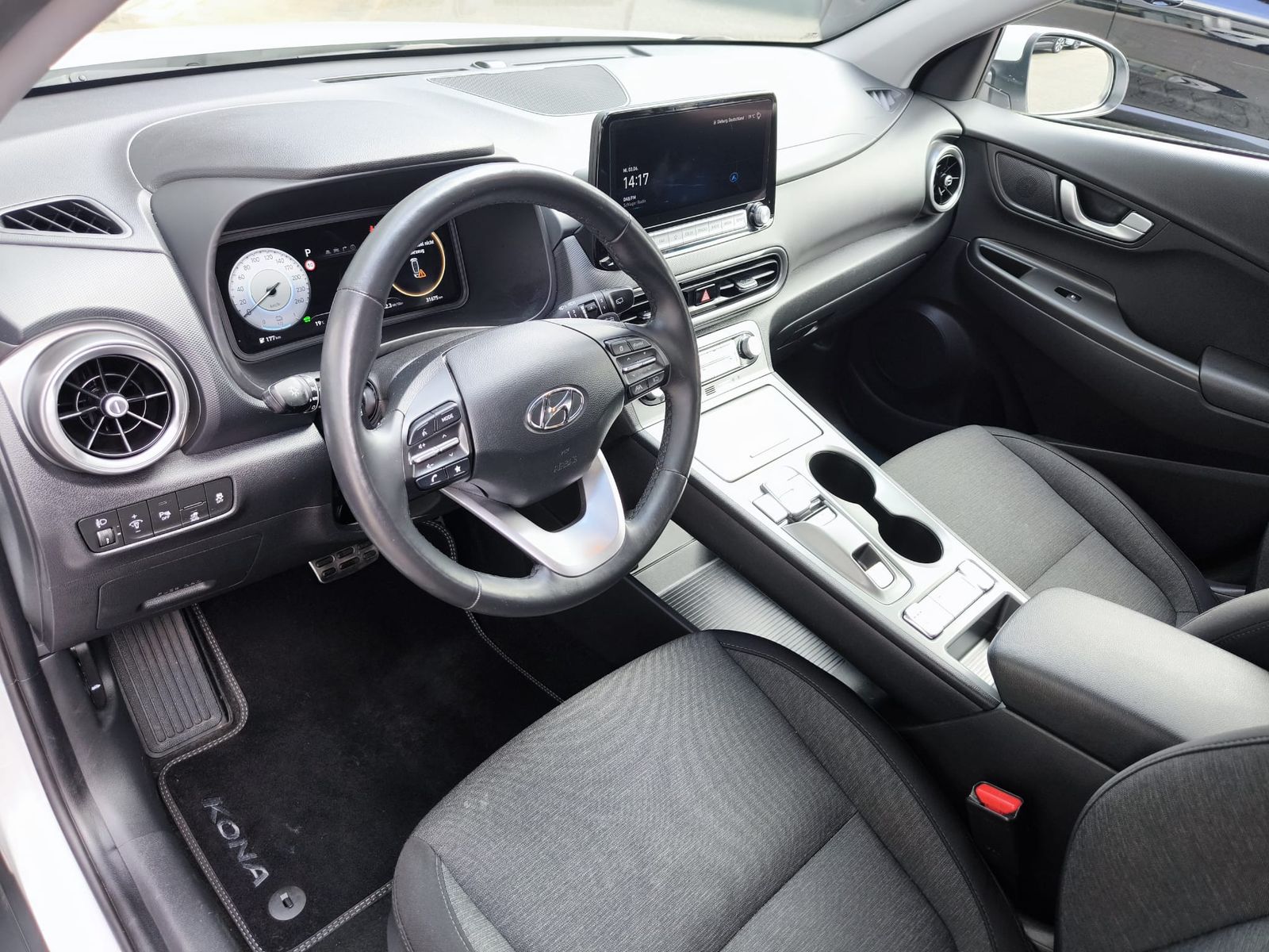 Fahrzeugabbildung Hyundai Kona Elektro Edition 30 LED+NAVI+SHZ+KAMER+KRELL