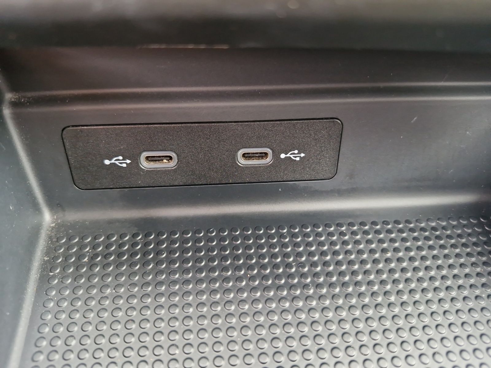 Fahrzeugabbildung SEAT Ibiza Reference 1.0 MPI KLIMA LED