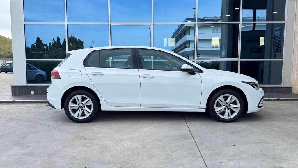 Image of Volkswagen Golf
