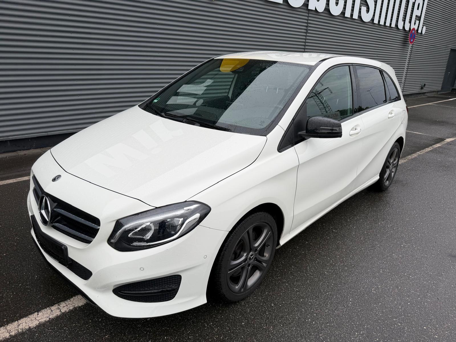 Mercedes-Benz B 250 URBAN NAVI LED PDC SHZ