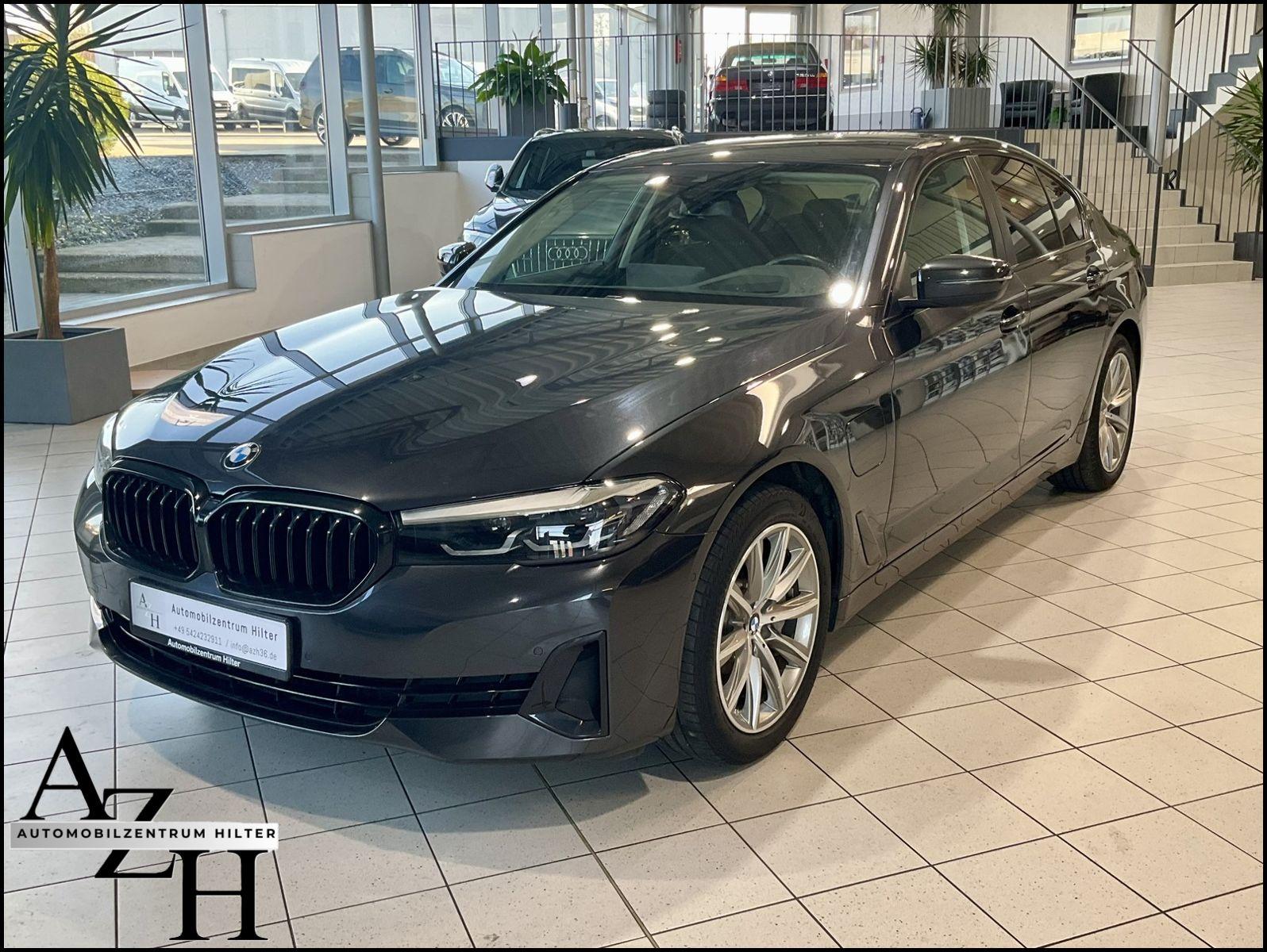 BMW 530e Head-Up LED Spurhalte- & Totwinkel.