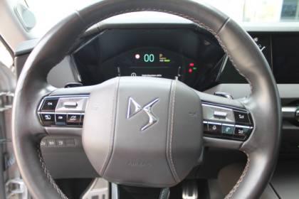 DS Automobiles DS4 E-TENSE LA PREMIERE