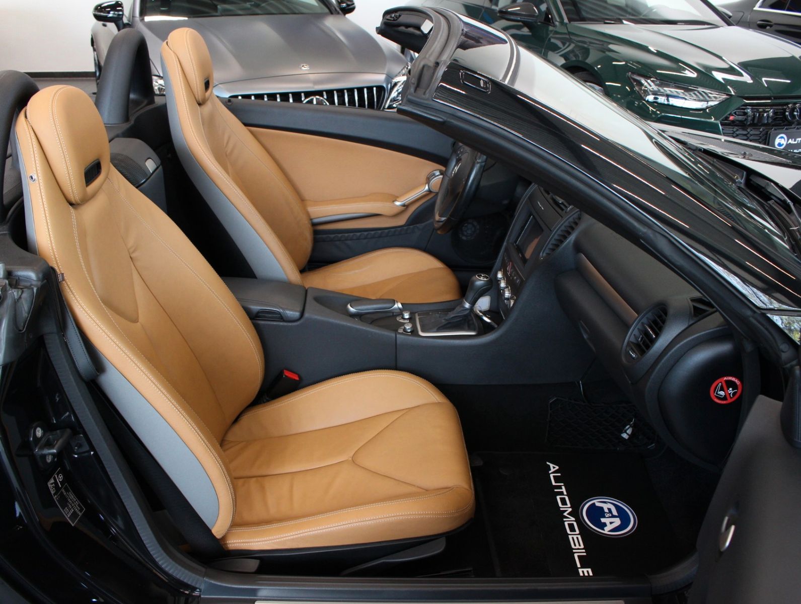 Fahrzeugabbildung Mercedes-Benz SLK 200 *2.Hand*Navi*Parktronic*Sitzheizung
