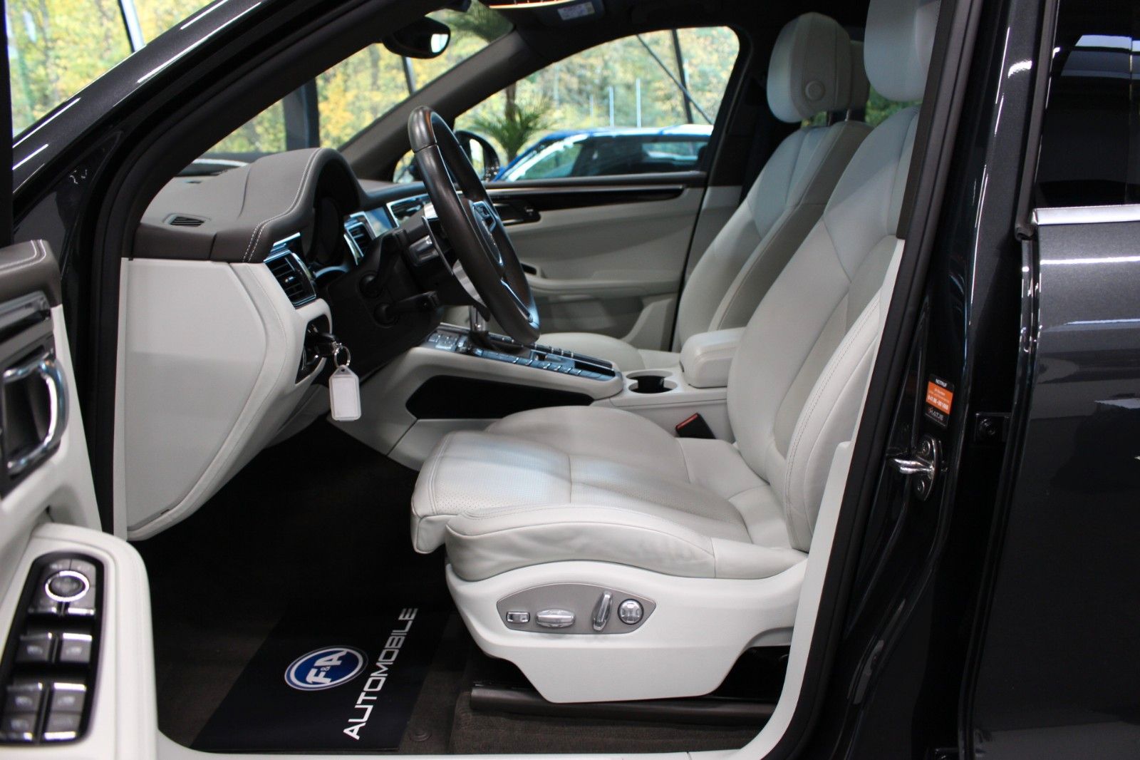 Fahrzeugabbildung Porsche Macan S *Kamera*PNRM*2.Hand