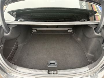 Bild 11 Mercedes-Benz C 300 C 300d Lim*DISTRONIC*Kam360*NIGTH*Digital-Light*