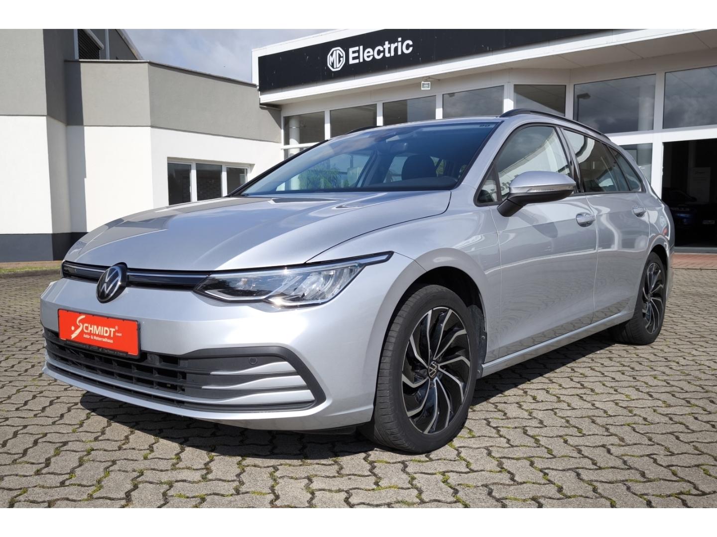 Volkswagen Golf VIII Variant Life 2.0 TDI LED AHZV M+S NAVI