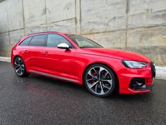 AUDI RS4 Avant 2.9 TFSI quattro erst 47Tkm Misanorot AUDI RS4 Avant 2.9 TFSI quattro erst 47Tkm Misanorot