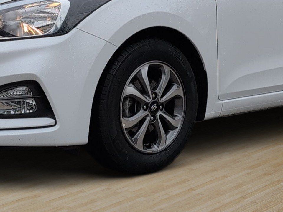 Fahrzeugabbildung Hyundai i20 1.2 YES! GARANTIE KAM+PDC+CARPLAY+KLIMA+SHZ+