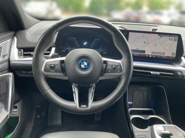 2024 BMW IX2 照片 3
