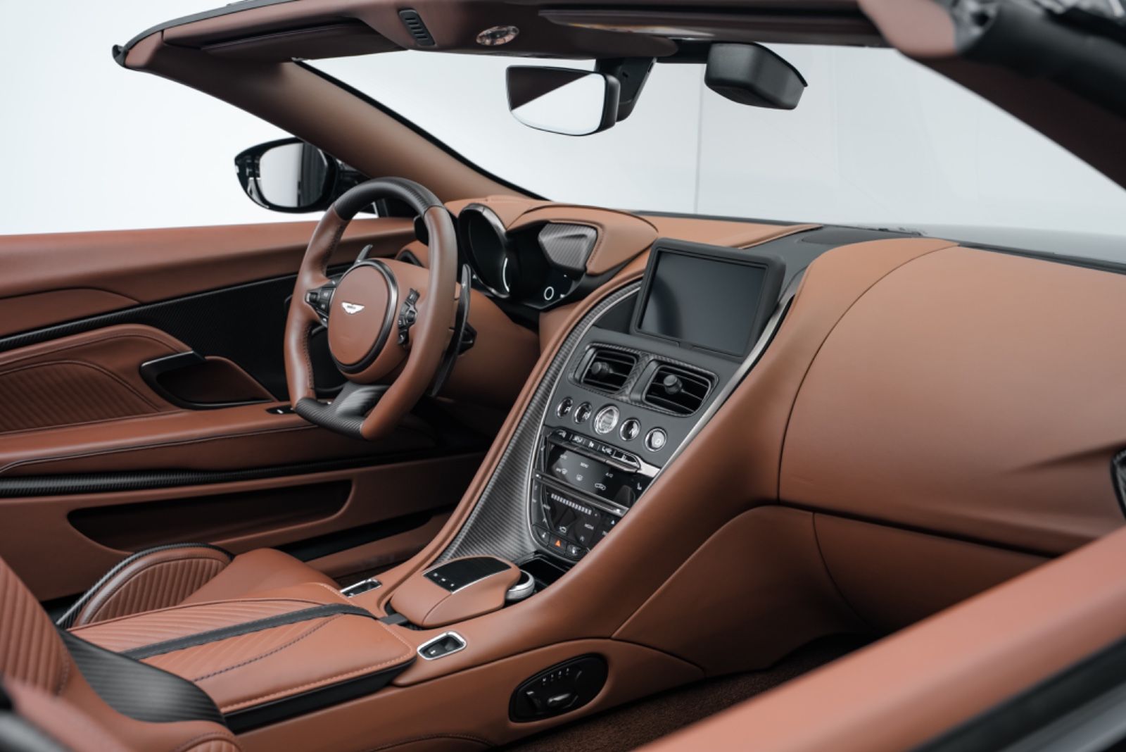 Fahrzeugabbildung Aston Martin DBS 770 Ultimate Volante 1 OF 199/CARBON/BUCKET