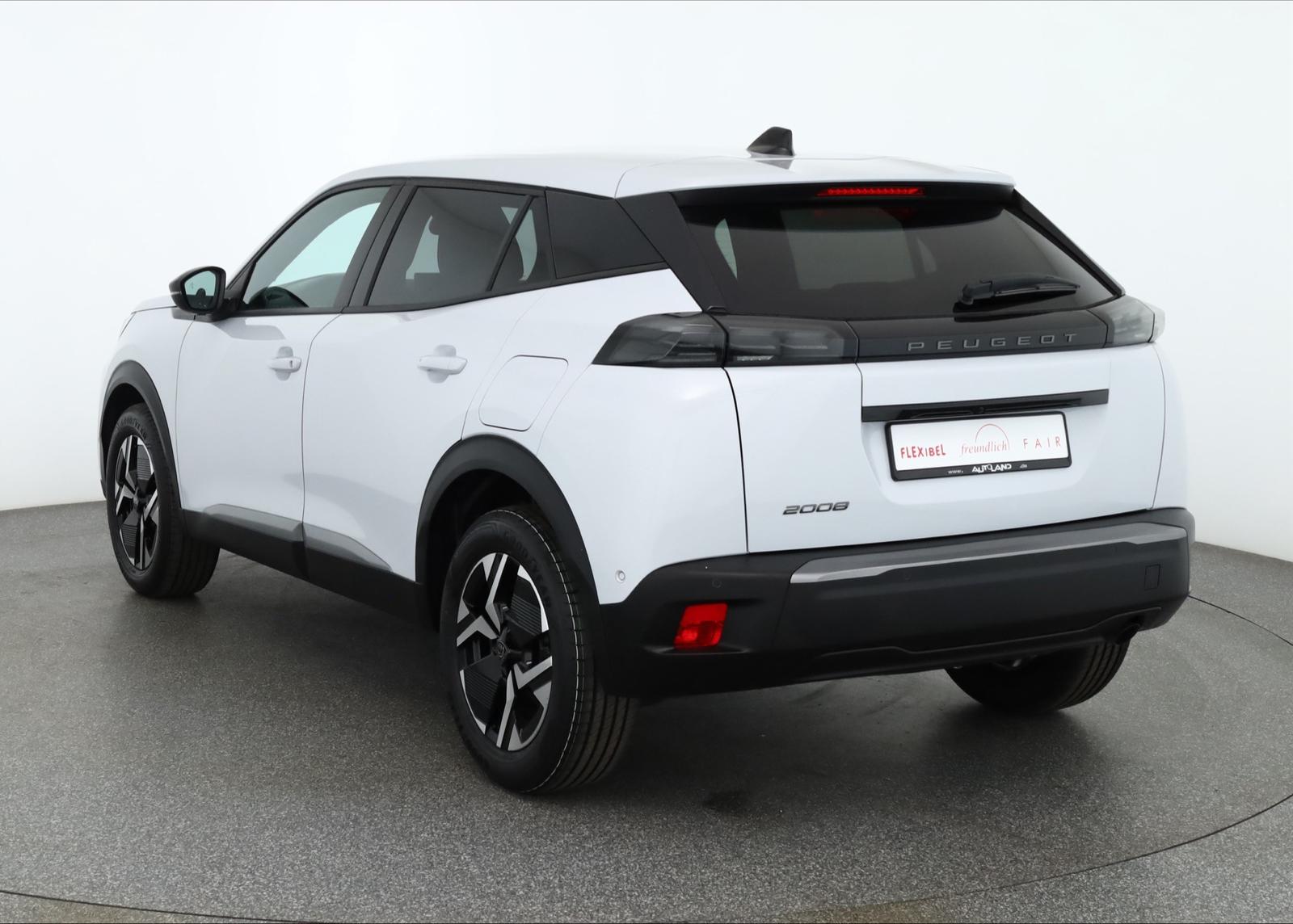 Peugeot 2008 1.2 PureTech LED ACC Kamera