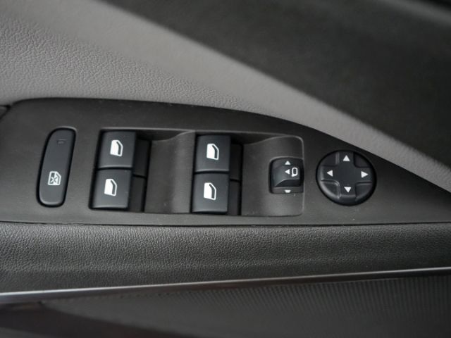 Crossland X ULTIMATE+NAVI+HEAD UP+SITZ-/LENKRADH