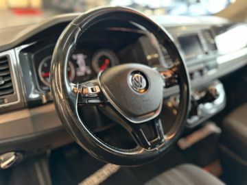 MYAUTOCENTER – Gebraucht- und Jahreswagen mit Werkstattservice in Pfaffenhofen Volkswagen T6 Multivan Comfortline 4Motion *WLAN*Klima*Navi