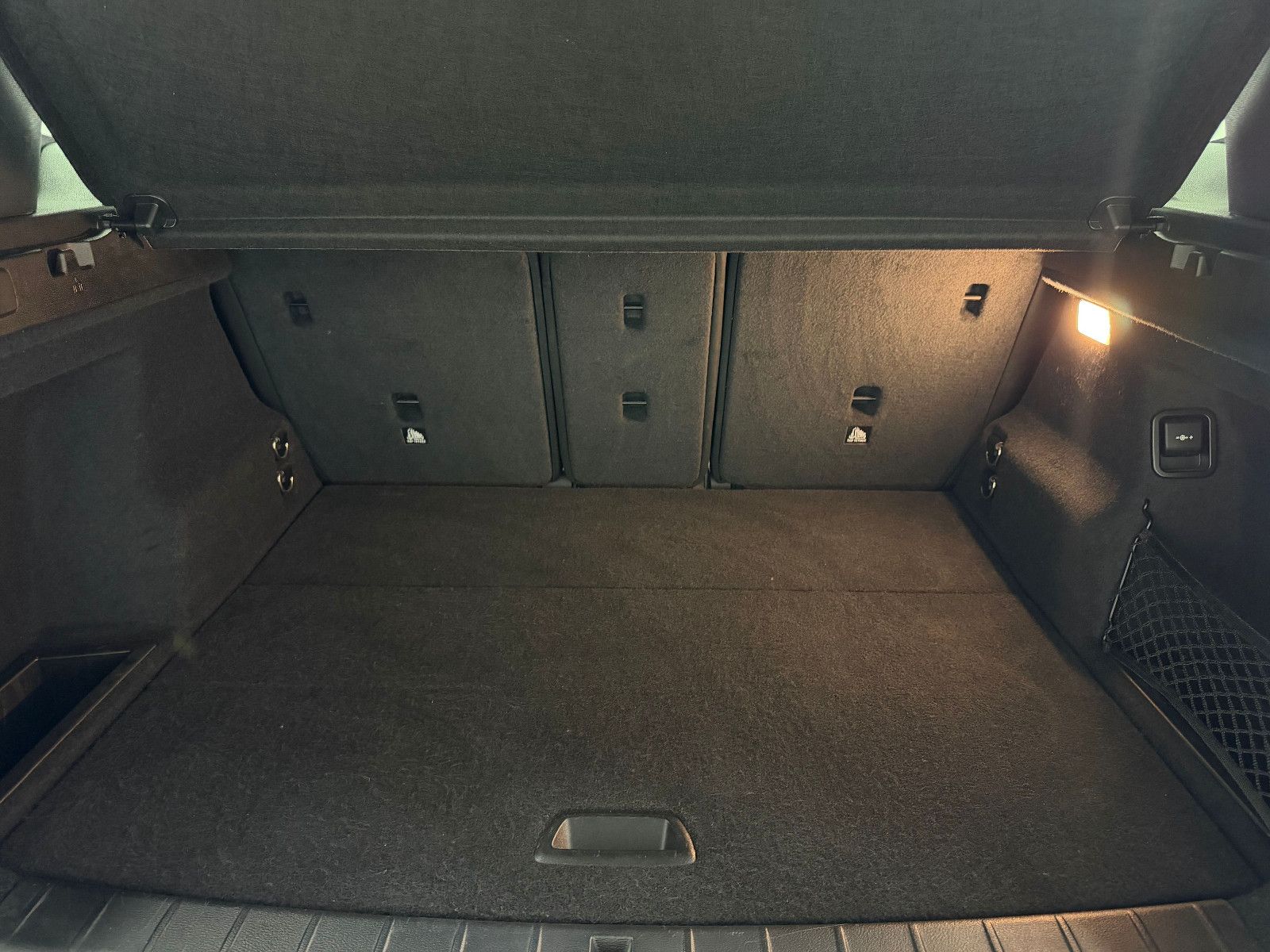 Fahrzeugabbildung BMW X1 sDrive 20 d M SPORT/KAM/LED/PANO/ACC