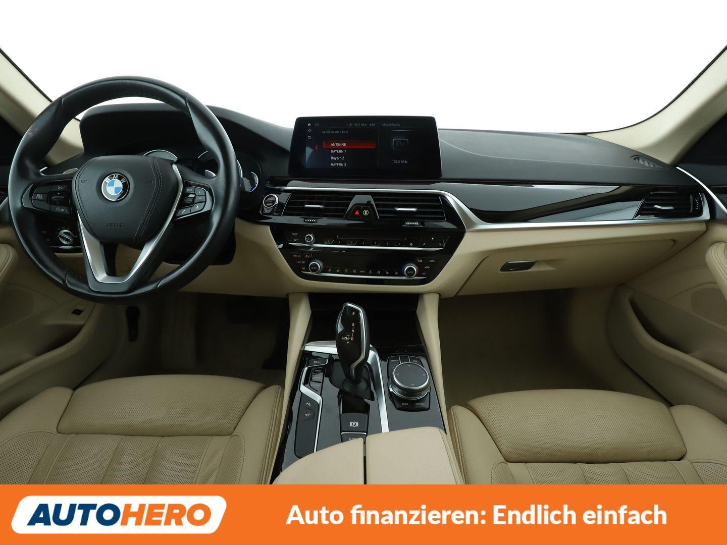 BMW 5er 520i Sport Line Aut.*NAVI*HUD*LED*