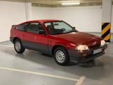 Honda CRX 1984 1.5 Classic - Honda CRX mit Benzin-Antrieb