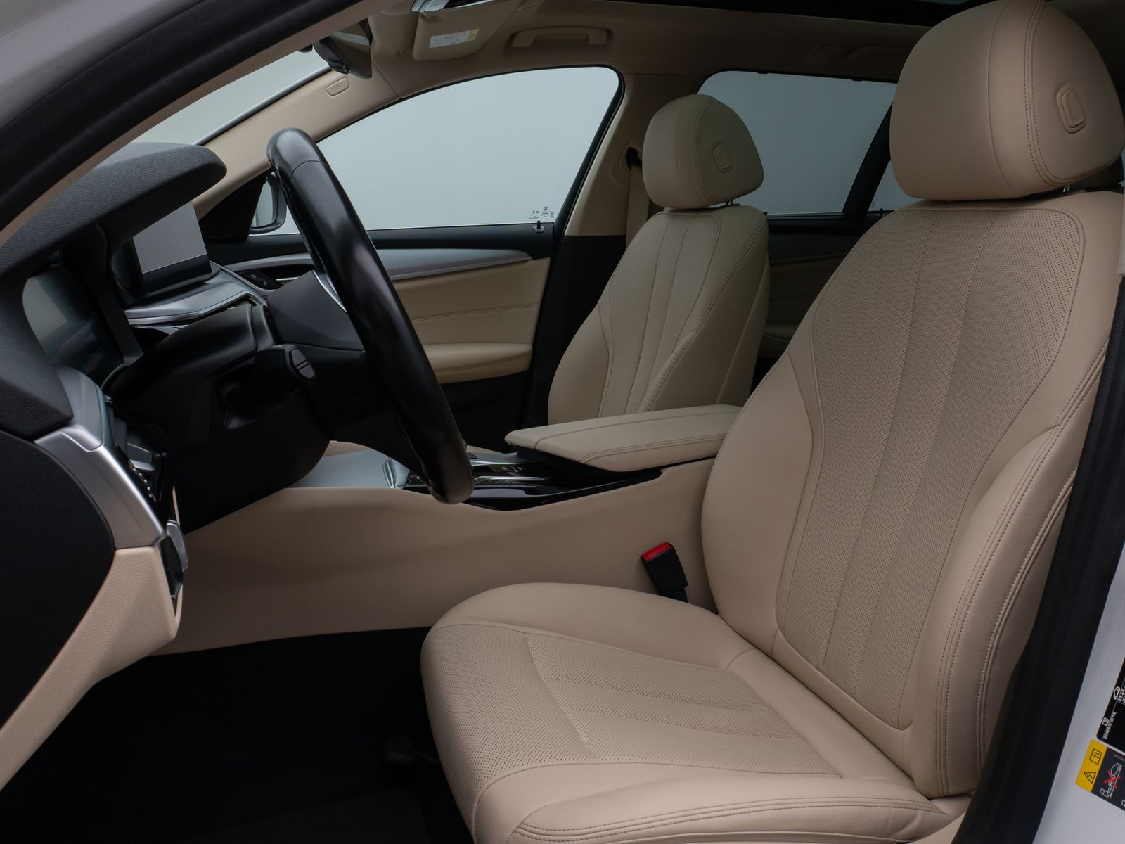 Fahrzeugabbildung BMW 530e Panorama Kamera DAB HiFi 4xKlima Leder 18Zl