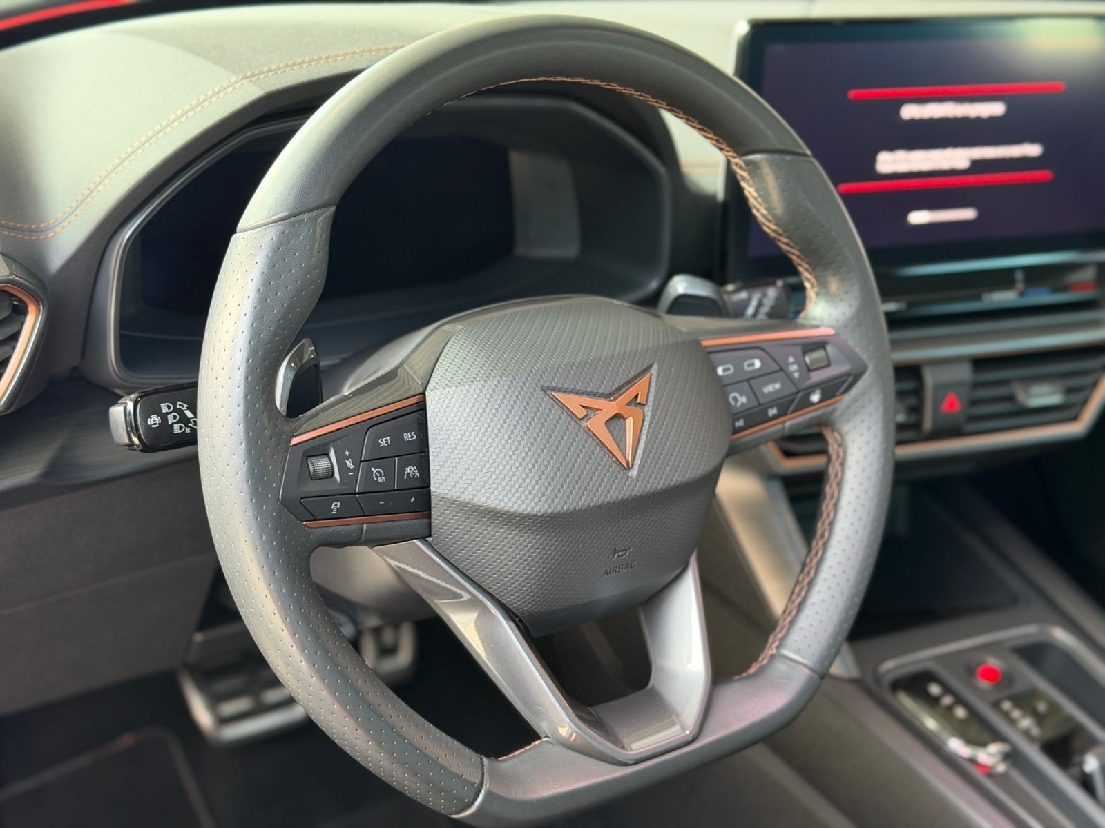 Fahrzeugabbildung CUPRA Formentor VZ e-Hybrid AHK PANO LEDER 19"