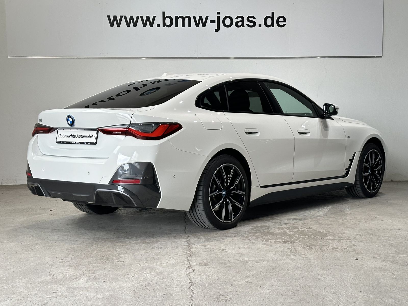 Fahrzeugabbildung BMW i4 eDrive35 Gran Coupé M Sport AHK HiFi