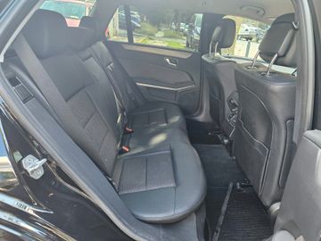 Mercedes E 250 - 12
