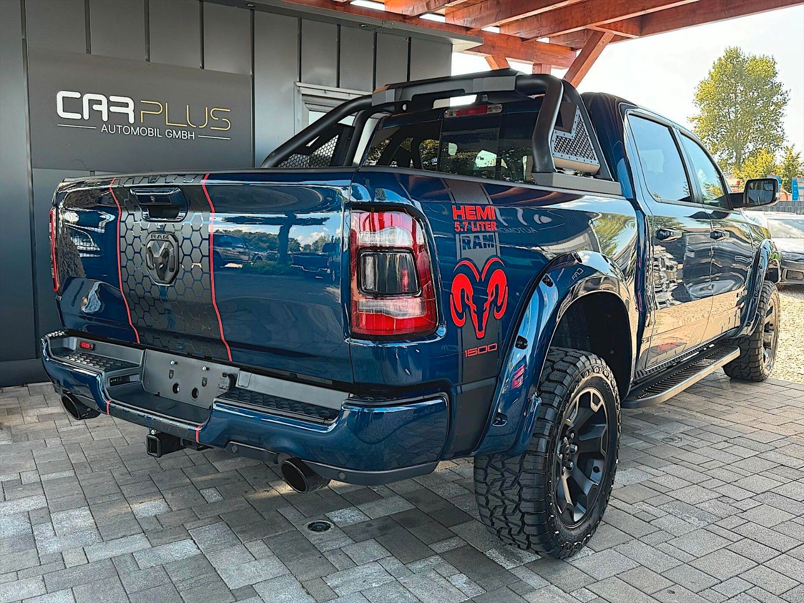 Fahrzeugabbildung Dodge RAM 5.7 V8 HEMI Night-Edition Offroad 4x4  LPG