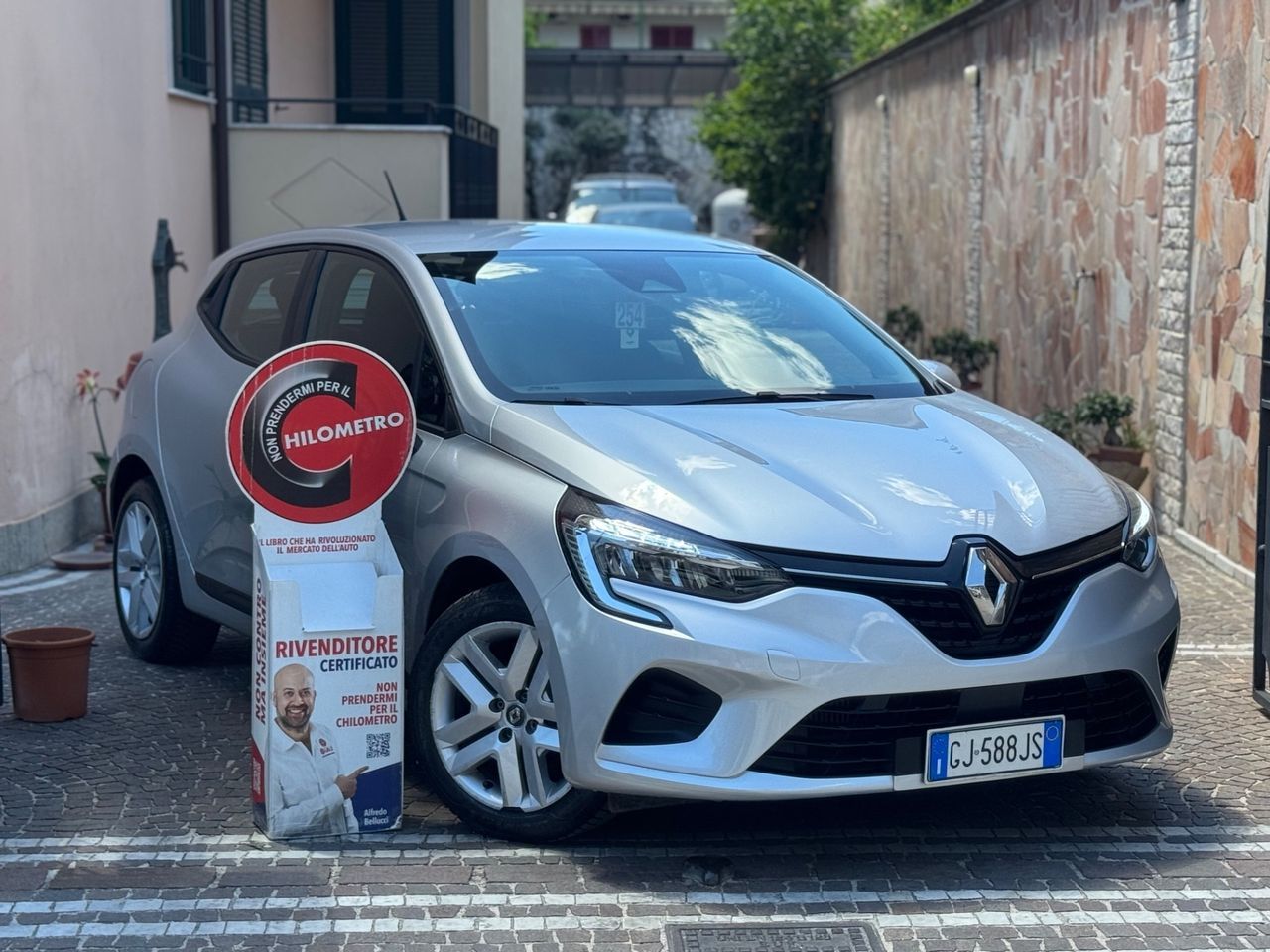 RENAULT Clio