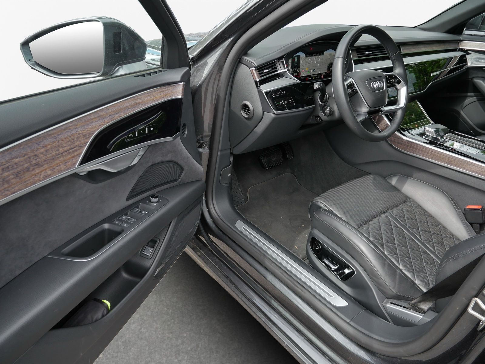Audi A8 - Bild 14