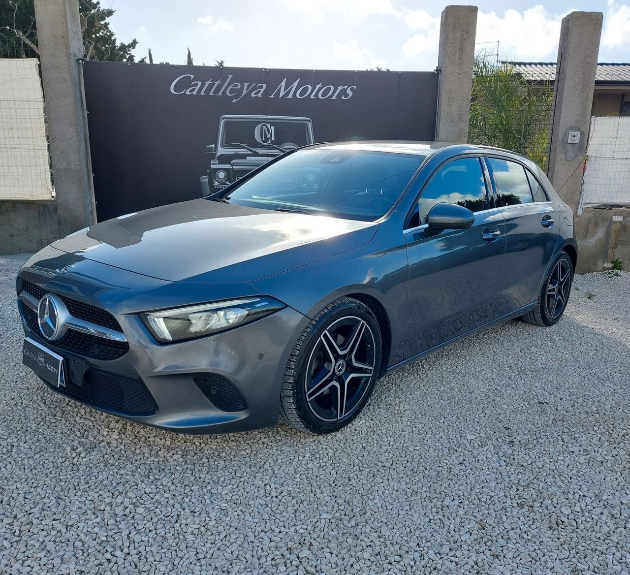 MERCEDES-BENZ Mercedes-benz A 180 d Sport pelle,led